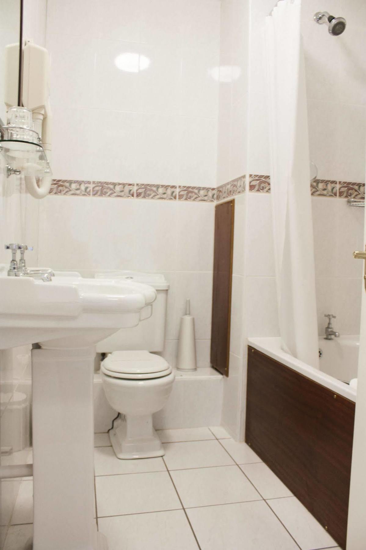 The Rhu Glenn Hotel Waterford Ngoại thất bức ảnh